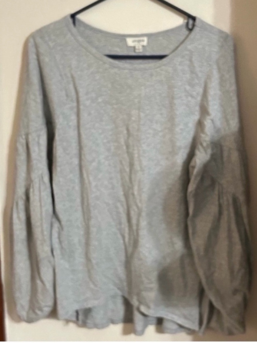Umgee Classic Gray Top size small oversized balloon sleeves